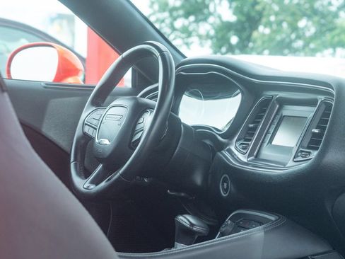 Used 2016 Dodge Challenger SXT RWD image 41
