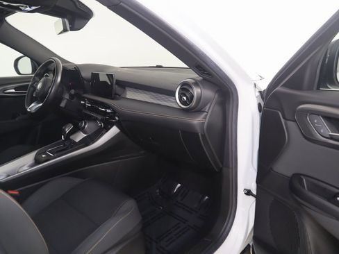 Used 2024 Alfa Romeo Tonale Ti w/ Active Assist Package image 43