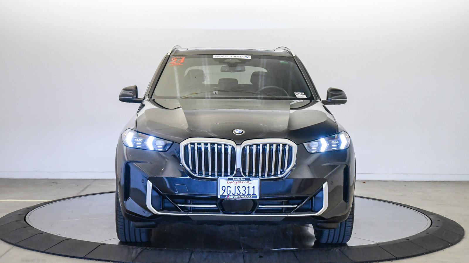 Certified 2024 BMW X5 sDrive40i w/ Parking Assistance Package RWD image 7