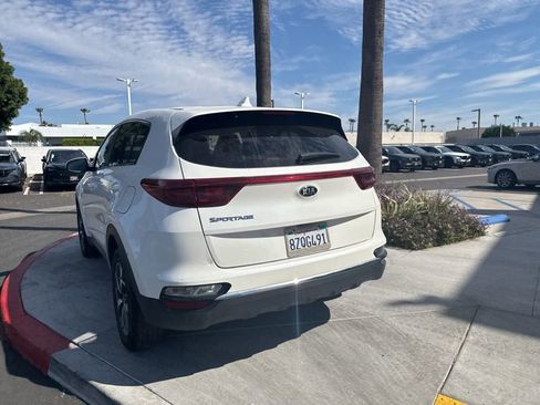 Used 2022 Kia Sportage LX image 14