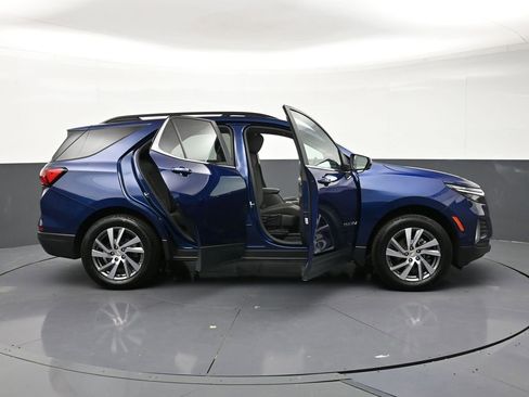 Used 2023 Chevrolet Equinox LT AWD/4WD image 33