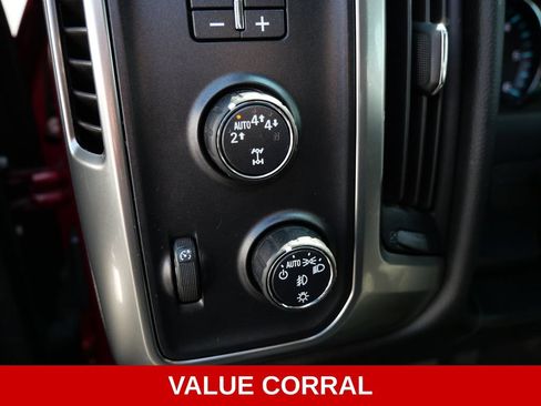 Used 2018 Chevrolet Silverado 1500 LT w/ All Star Edition AWD/4WD image 17