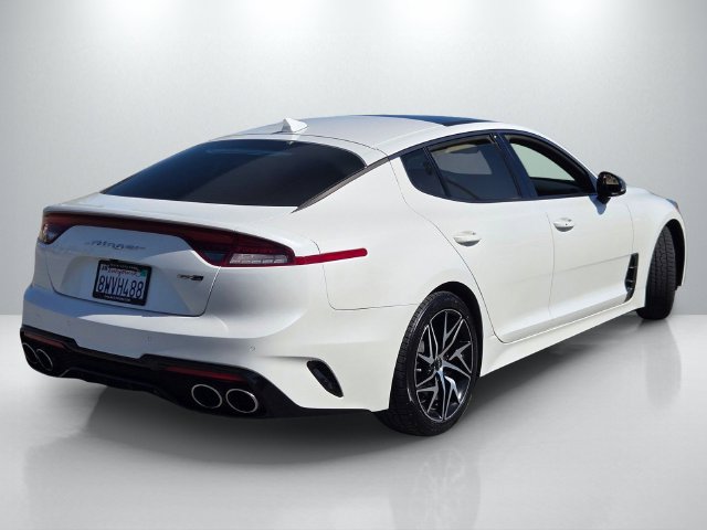 Used 2022 Kia Stinger GT-Line w/ Sun & Sound Package RWD image 4