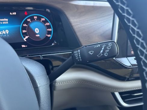 New 2026 Volkswagen Atlas SE image 38