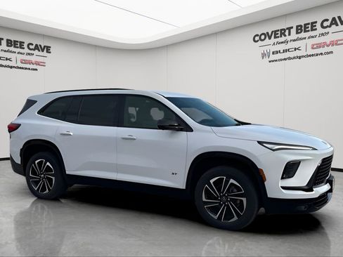 New 2026 Buick Enclave Sport Touring w/ LPO, Floor Liner Package image 12