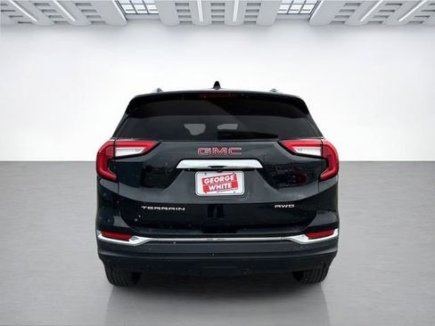Used 2024 GMC Terrain SLT image 5