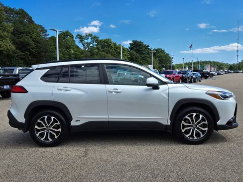 Used 2023 Toyota Corolla Cross AWD Hybrid image 7