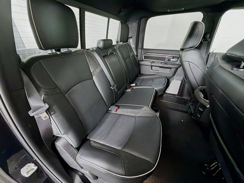 New 2026 RAM 2500 Laramie AWD/4WD image 28
