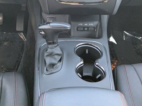 Used 2018 Dodge Durango R/T image 16