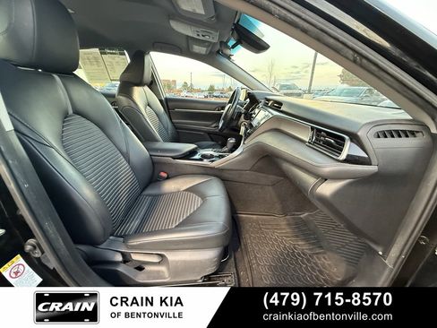 Used 2019 Toyota Camry SE image 28
