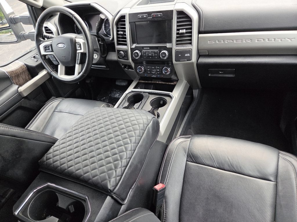 Used 2019 Ford F250 Lariat w/ Lariat Value Package AWD/4WD image 28