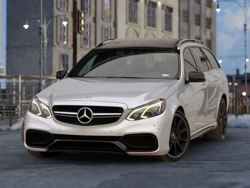 Used 2014 Mercedes-Benz E 63 AMG S-Model image 3