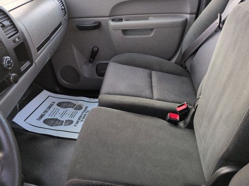 Used 2012 GMC Sierra 2500 W/T w/ Snow Plow Prep Package image 19