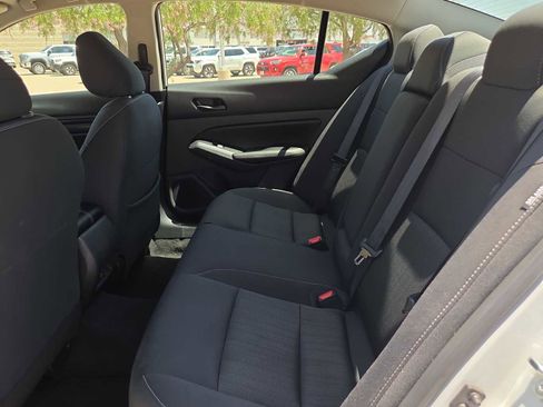 Used 2025 Nissan Altima 2.5 SV FWD image 16