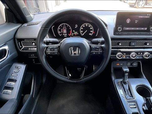 Used 2022 Honda Civic Sport image 5