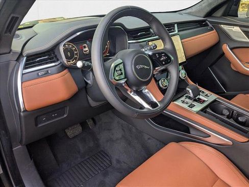 New 2026 Jaguar F-PACE R-Dynamic S image 3