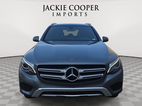 Used 2019 Mercedes-Benz GLC 300 4MATIC image 2