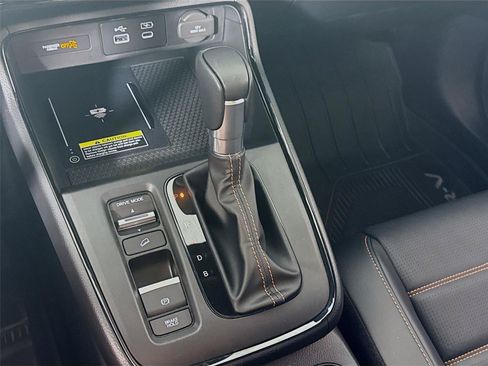 Used 2025 Honda CR-V Sport Touring image 11