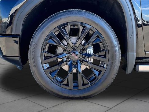 Used 2021 GMC Sierra 1500 Denali w/ Denali Ultimate Package AWD/4WD image 11