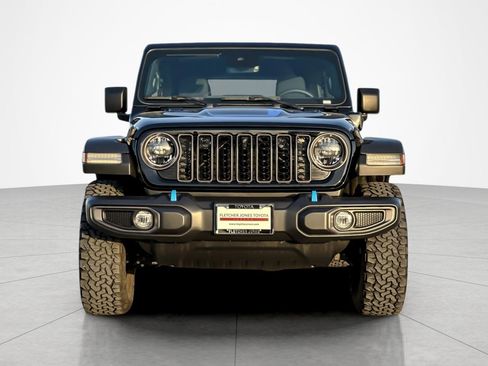 Used 2024 Jeep Wrangler Unlimited Rubicon 4xe w/ Technology Group image 8