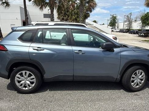 Used 2023 Toyota Corolla Cross L image 8