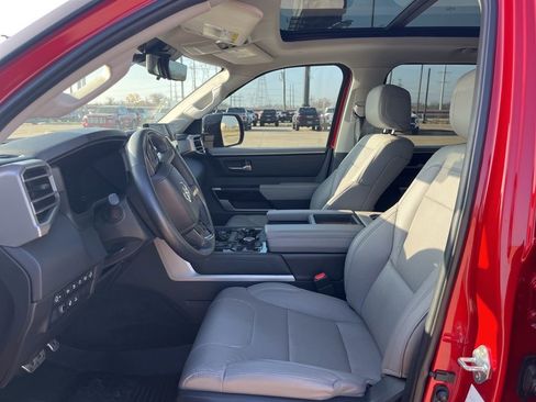 Used 2024 Toyota Tundra Limited image 12