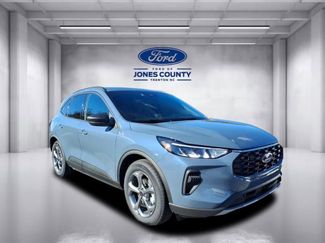 New 2026 Ford Escape ST-Line w/ Cold Weather Package video 1