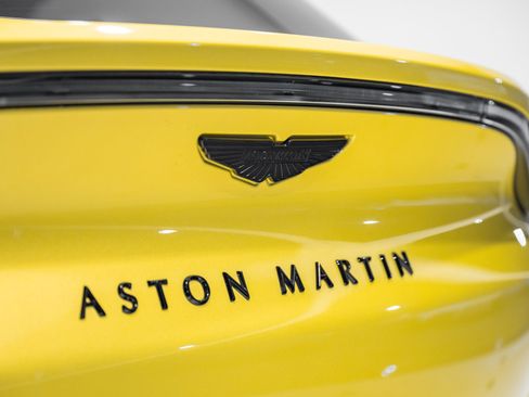 Used 2025 Aston Martin DBX 707 image 8