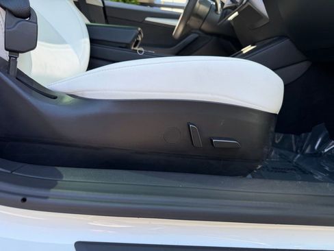 Used 2021 Tesla Model 3 Standard Range Plus image 32