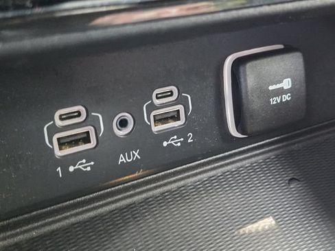 Used 2024 Jeep Grand Cherokee L Laredo RWD image 23