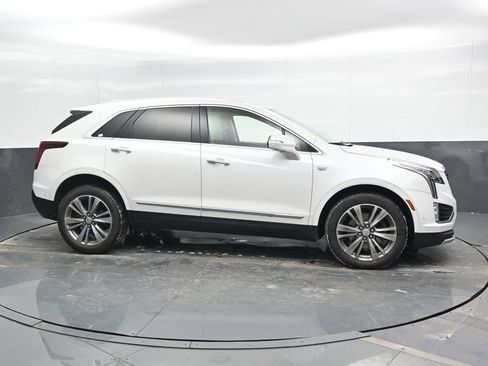 Used 2022 Cadillac XT5 Premium Luxury w/ Technology Package image 4