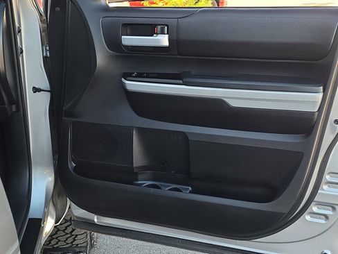 Used 2020 Toyota Tundra SR5 image 29