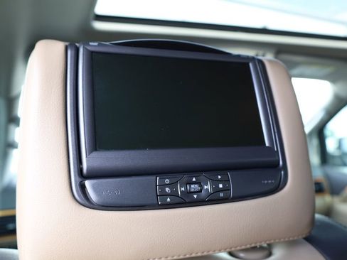 Used 2014 Nissan Armada Platinum w/ Platinum Reserve Package RWD image 24