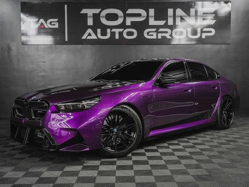 Used 2026 BMW M5 w/ Carbon Package image 1