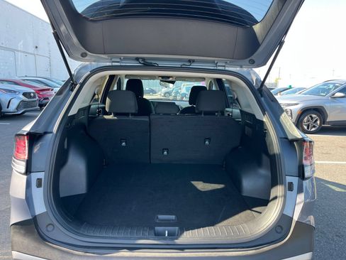 Used 2025 Kia Sportage LX FWD image 24