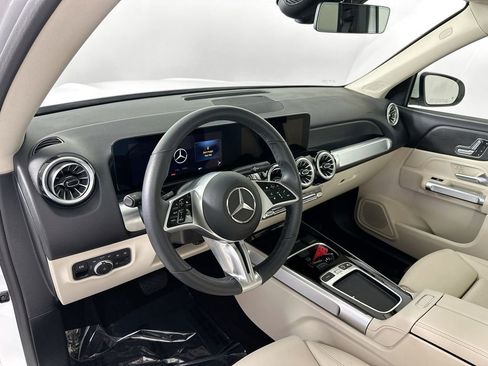 Certified 2026 Mercedes-Benz GLB 250 image 9