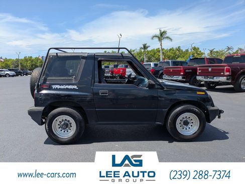 Used 1998 Chevrolet Tracker 4WD Convertible image 2