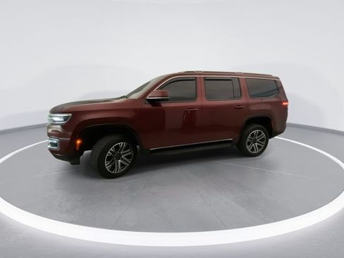 Used 2022 Jeep Wagoneer Series III AWD/4WD image 3