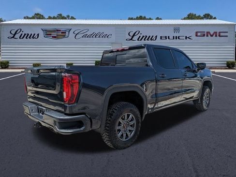 Used 2024 GMC Sierra 1500 AT4 w/ Technology Package AWD/4WD image 4