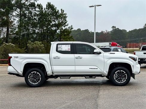 New 2026 Toyota Tacoma TRD Sport image 9