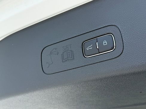 New 2026 Lincoln Aviator AWD image 20