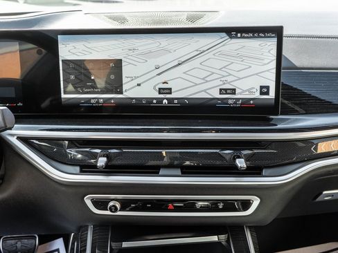 Used 2024 BMW X7 xDrive40i w/ M Sport Package image 16