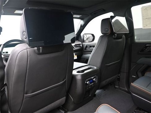 New 2026 GMC Yukon AT4 w/ AT4 Premium Plus Package image 16