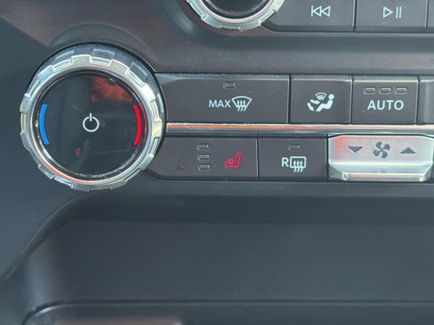 Used 2022 Ford F150 XLT w/ Equipment Group 302A High AWD/4WD image 34