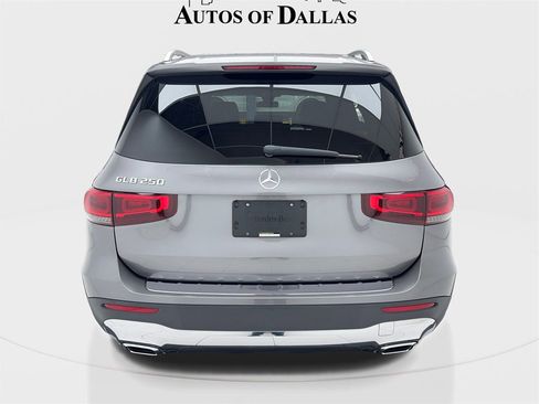 Used 2022 Mercedes-Benz GLB 250 image 11