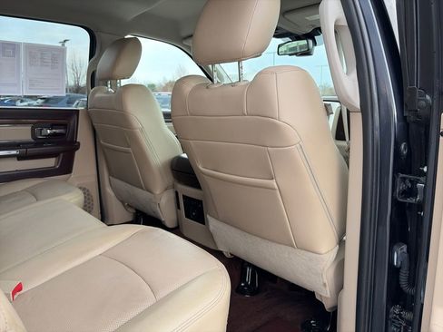 Used 2015 RAM 1500 Laramie w/ Convenience Group image 27