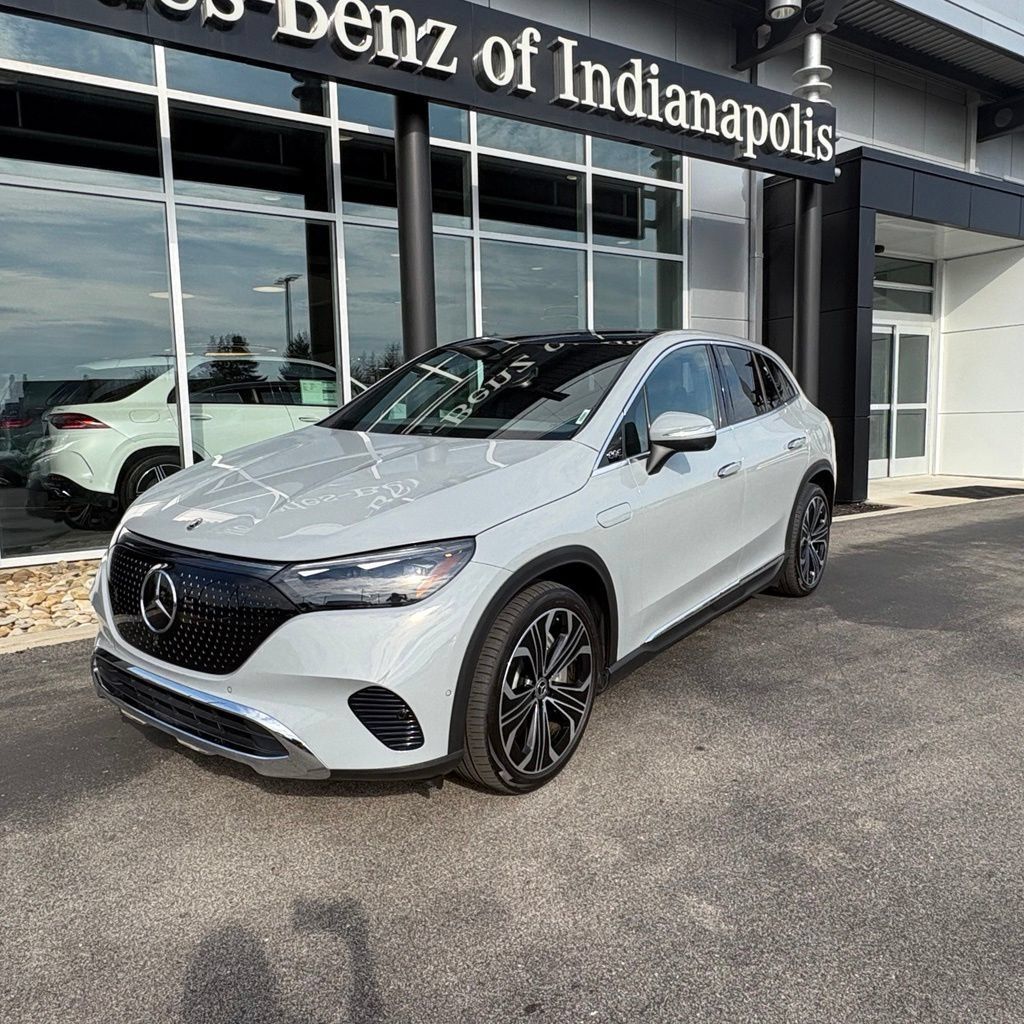 Used 2023 Mercedes-Benz EQE 350+ 4MATIC SUV image 2
