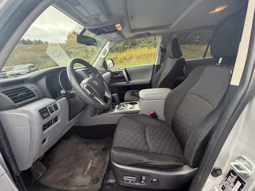 Used 2013 Toyota 4Runner Trail AWD/4WD image 10
