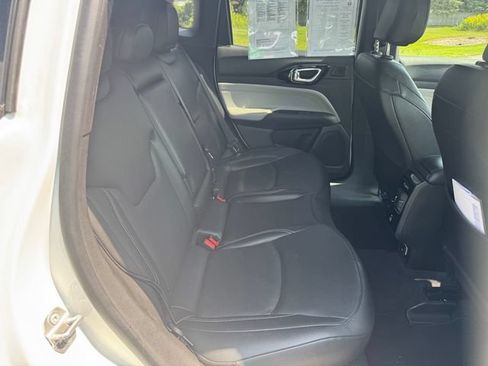 Certified 2025 Jeep Compass Limited w/ Elite Group AWD/4WD image 16