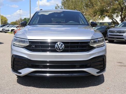 Certified 2022 Volkswagen Tiguan SE R-Line image 3
